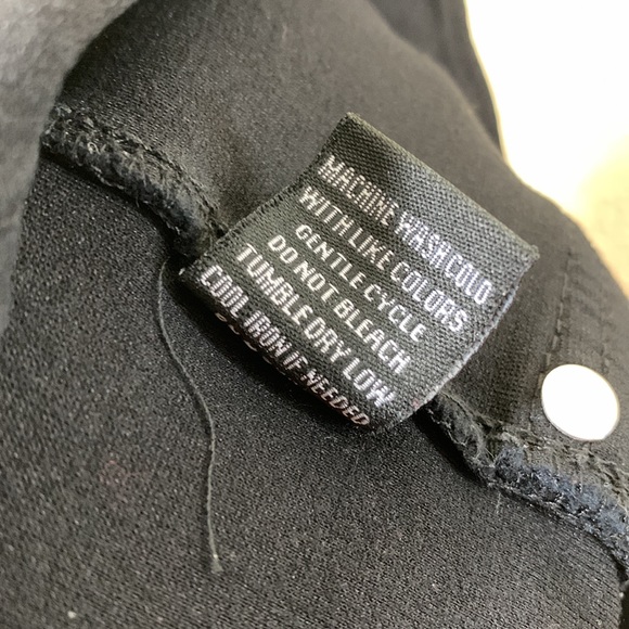 Cavalini Shorts Stretch Black Gold Buttons Size 3X - Picture 12 of 14